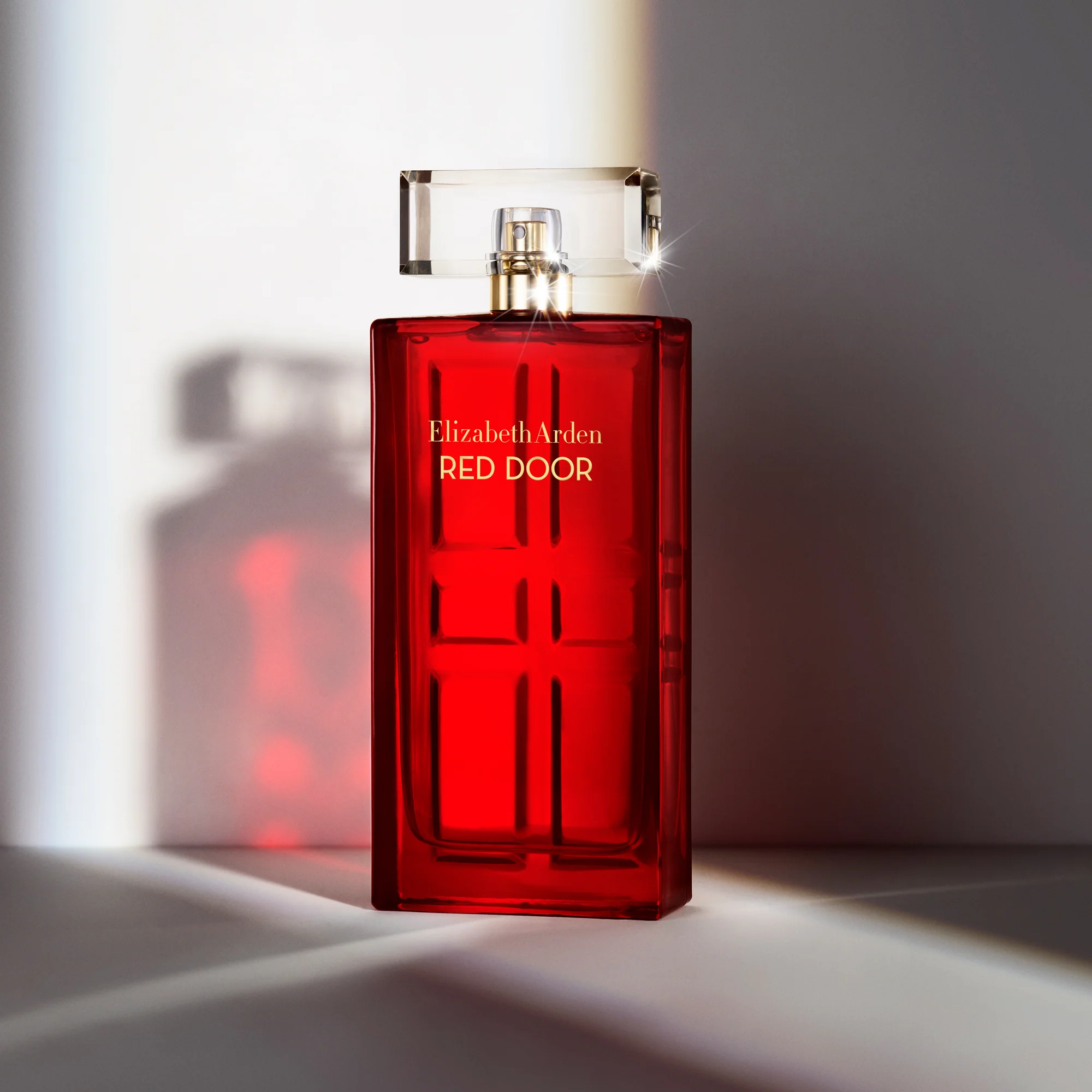 Red Door Eau de Toilette Vaporisateur - Image 6